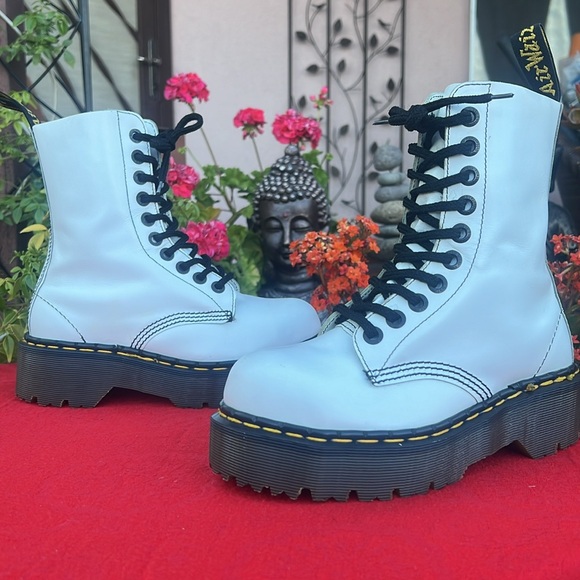 🏴󠁧󠁢󠁥󠁮󠁧󠁿 Steel Toe MIE Dr. Martens 10 Eye White Retro Platform Boots UK 4 - Picture 10 of 17